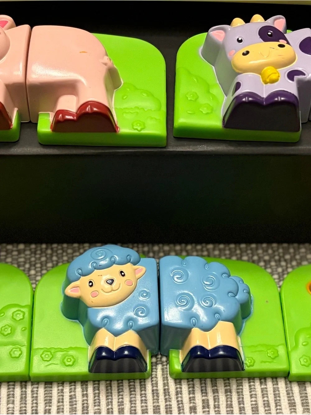 LeapFrog Fridge Farm Magnetic Barn Animal Set Complete And Working